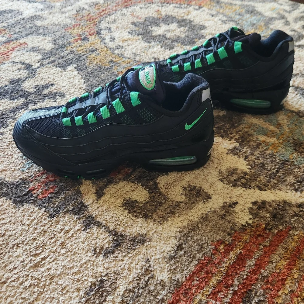 Nike Air Max 95 OG - Picture 8 of 10